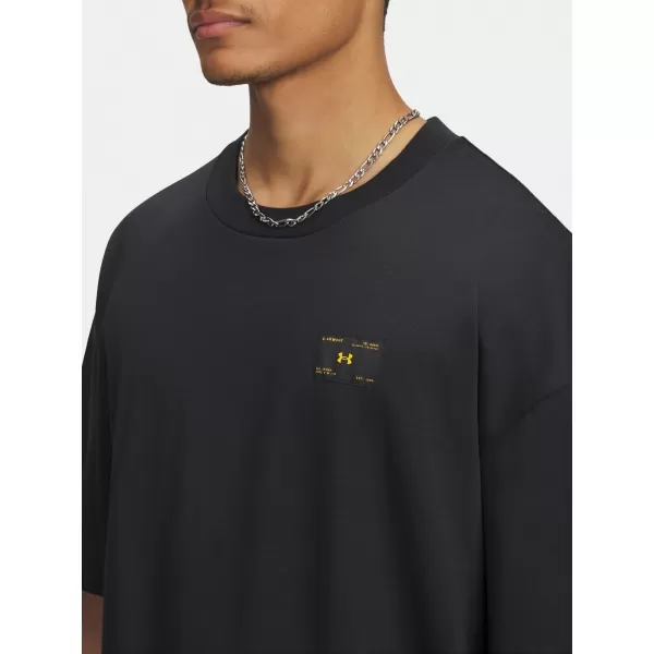  Muška majica kratkih rukava UNDER ARMOUR UA HWT WOVEN LABEL SS 6005668-001 CRNA 