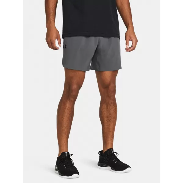  Muške kratke hlače UNDER ARMOUR UA PEAK WOVEN SHORTS 1376782-025 SIVA 