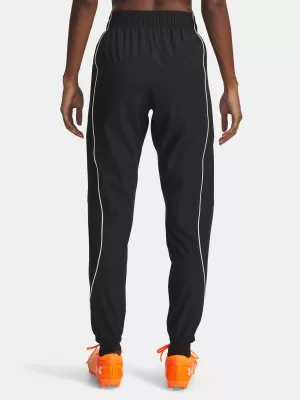 Ženske sportske hlače UNDER ARMOUR UA W CHALLENGER WARMUP PANTS 6004076-001 CRNA