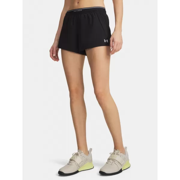  Ženske kratke hlače UNDER ARMOUR VANISH WOVEN 3IN SHORTS 6009965-008 CRNA 