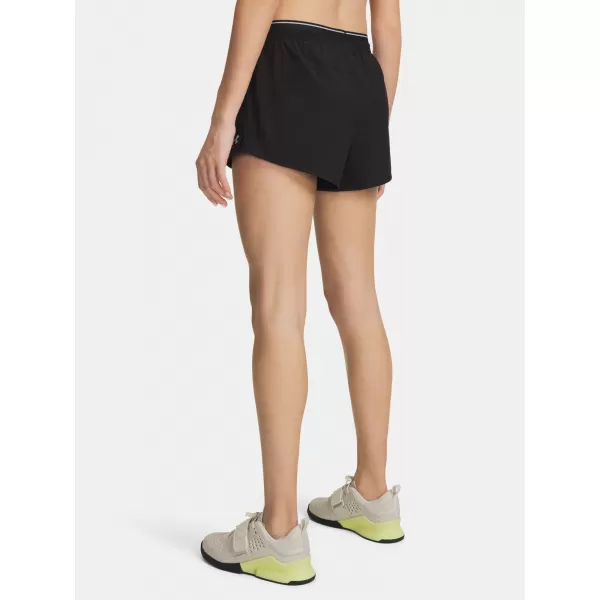  Ženske kratke hlače UNDER ARMOUR VANISH WOVEN 3IN SHORTS 6009965-008 CRNA 