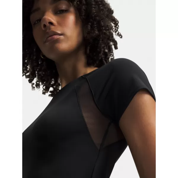  Ženska majica kratkih rukava UNDER ARMOUR MOTION MESH SS 6011045-001 CRNA 