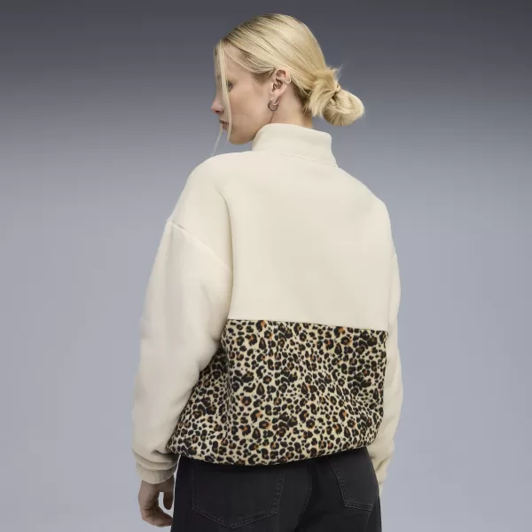  Ženski sweatshirt PUMA ESS GRAPHIC ANIMAL CREW 688083-87 ALPSKI SNIJEG 