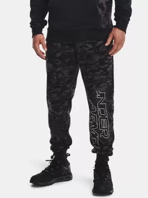 Muške trenirke UNDER ARMOUR RIVAL FLC CAMO SCRIPT JGR 1366313-001 CRNA