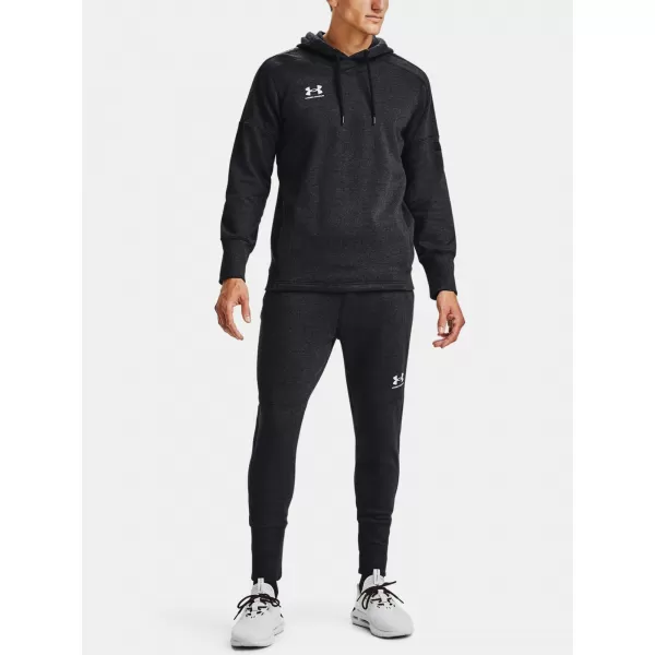  Muški sweatshirt UNDER ARMOUR ACCELERATE OFF-PITCH HOODIE 1356763-001 CRNA 
