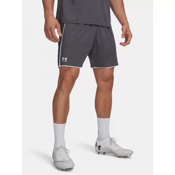  Muške kratke hlače UNDER ARMOUR M CHALLENGER TRAIN SHORT 6009896-025 SIVA 