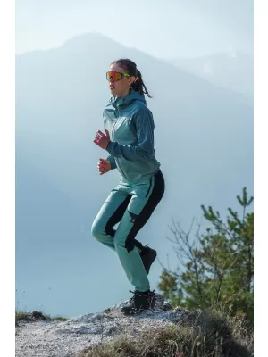 Ženske vodootporne hlače za više sportova NORDBLANC ELISA NBSPL8326 ZELENA