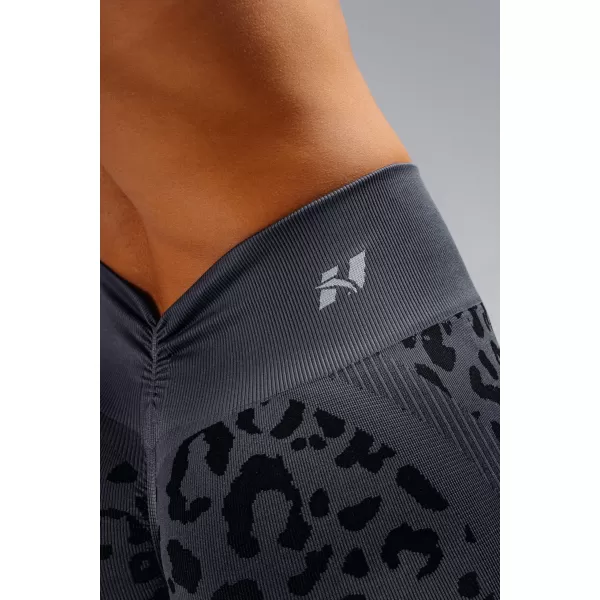  Kompresijske push-up kratke hlače s leopard printom NEBBIA PRIMAL 856 CRNI LEOPARD 