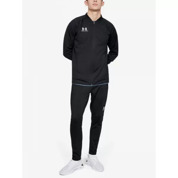  Muška jakna UNDER ARMOUR CHALLENGER III JACKET 1343919-001 CRNA 