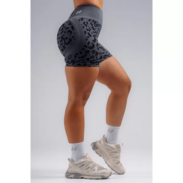  Kompresijske push-up kratke hlače s leopard printom NEBBIA PRIMAL 856 CRNI LEOPARD 