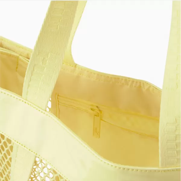  Ženska torba PUMA CORE NET SHOPPER ŽUTA KRUŠKA 
