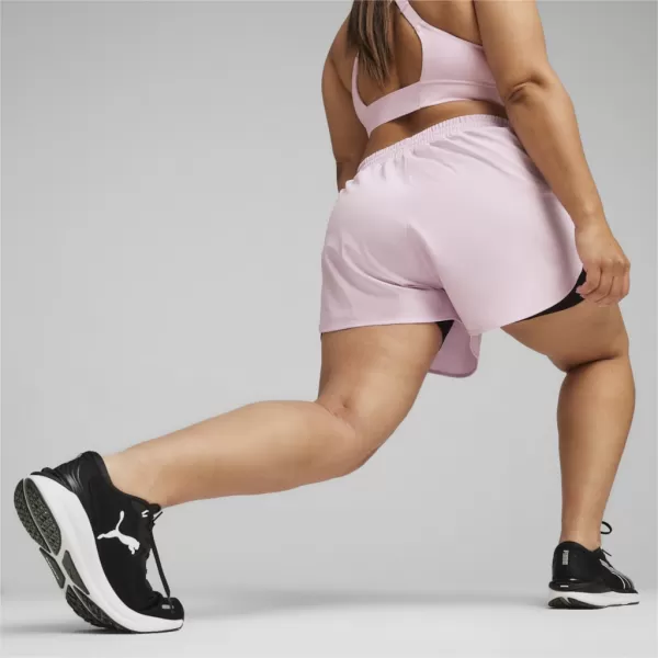  Ženske kratke hlače PUMA RUN FAV WOVEN 2IN1 SHORT W 523181-60 CRNA 