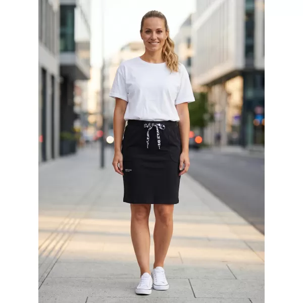  Ženska suknja SAM 73 PAULINA WZ 851 CRNA 