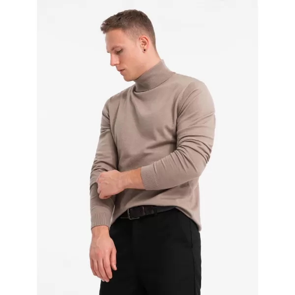  Muški džemper OMBRE OM-SWTN-0127 TAMNA BEŽ 