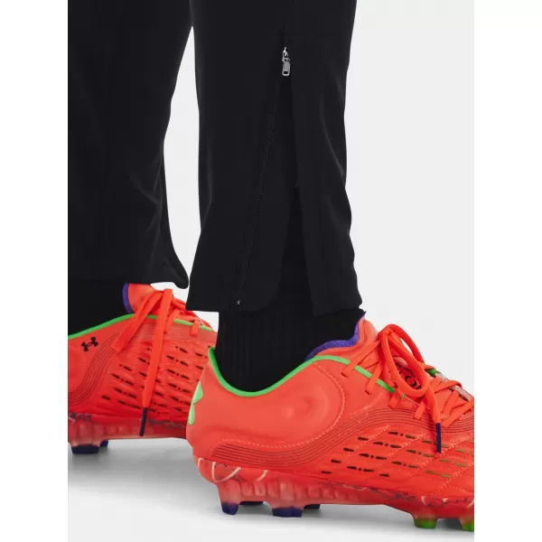  Ženske sportske hlače UNDER ARMOUR WS CH. PIQUE PANT 1379599-001 CRNA 