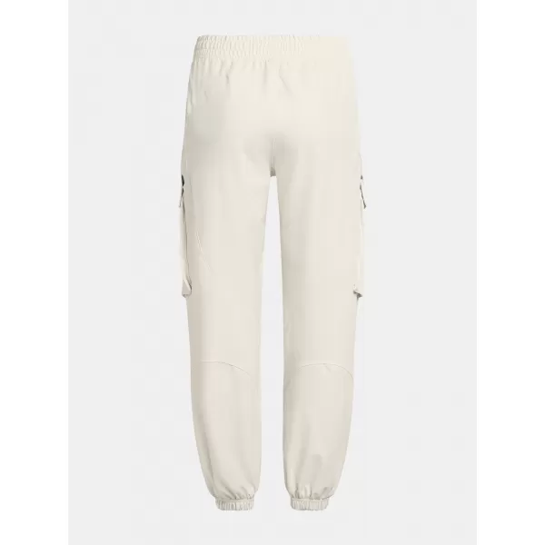  Ženske sportske hlače UNDER ARMOUR UNSTOPPABLE CARGO PANT 1386481-110 BIJELA 