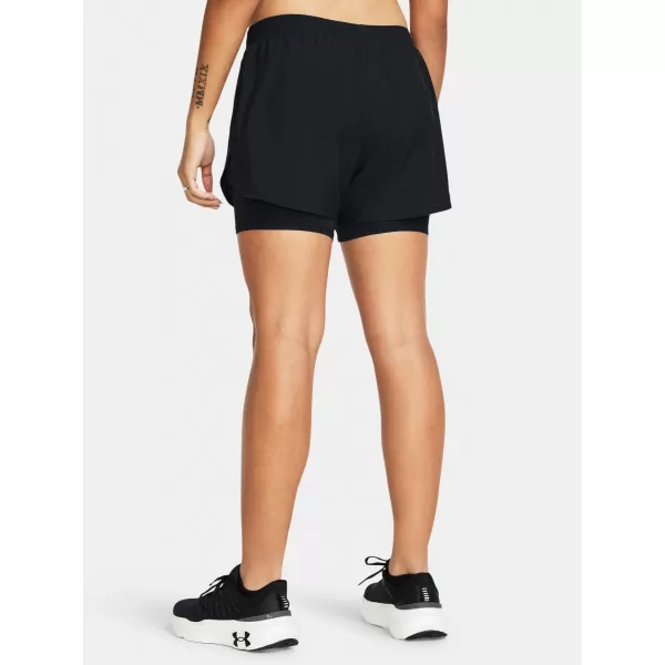  Ženske kratke hlače UNDER ARMOUR FLY BY 2-IN-1 SHORTS 1382440-001 CRNA 