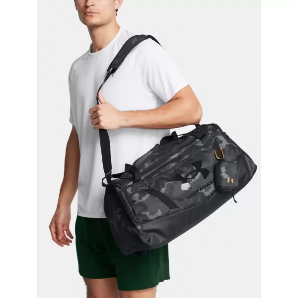  torba UNDER ARMOUR UNDENIABLE 5.0 DUFFLE SM 1369222-007 CRNA 
