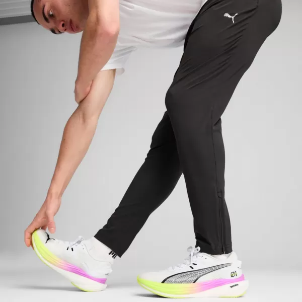  Hlače PUMA M RUN VELOCITY TAPERED PANT 526775-01 CRNI 